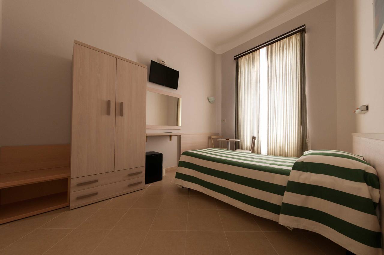 ليدو دي كامايوري Hotel Valdinievole المظهر الخارجي الصورة