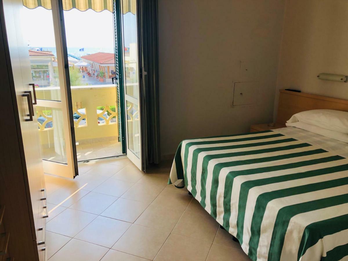 ليدو دي كامايوري Hotel Valdinievole المظهر الخارجي الصورة